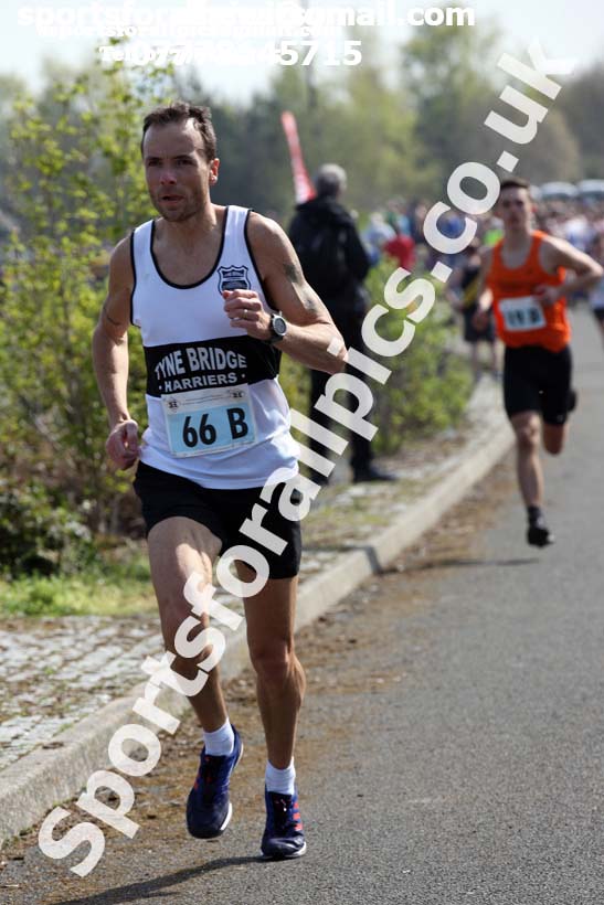 Senior mens 2019 Elswick Harirers Good Friday Road Relay, Newburn, Newcastle. Photo:  David T. Hewitson/Sports for All Pics